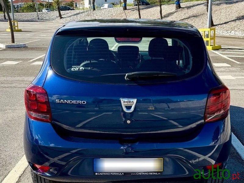 2017' Dacia Sandero Comfort photo #3