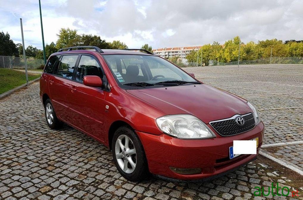 2002' Toyota Corolla SW 1.4 Sol photo #2