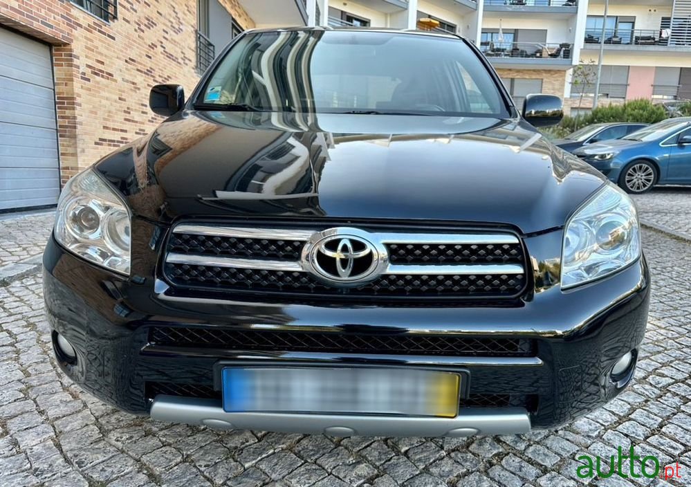 2008' Toyota RAV4 2.2 D-4D Dpf photo #2