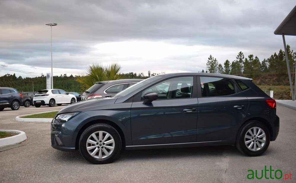 2023' SEAT Ibiza 1.0 Tsi Style photo #5