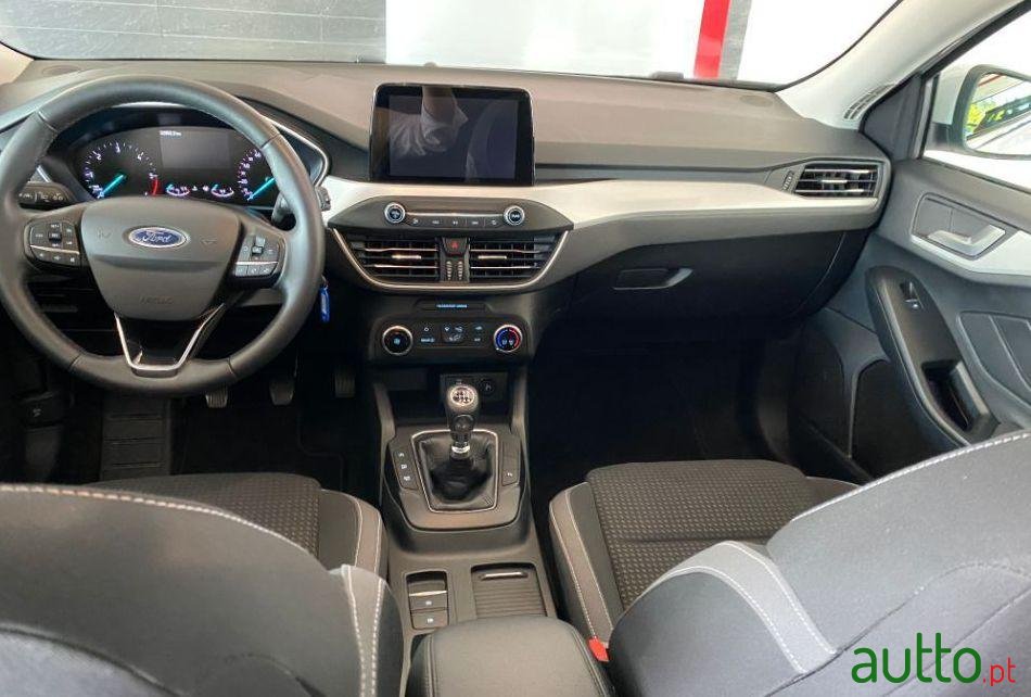 2019' Ford Focus photo #4