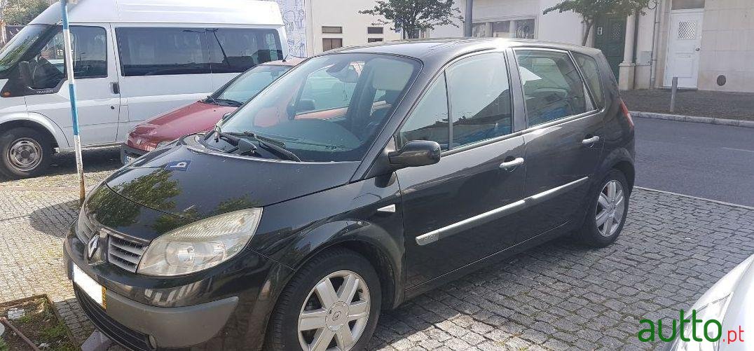 2006' Renault Scenic photo #2