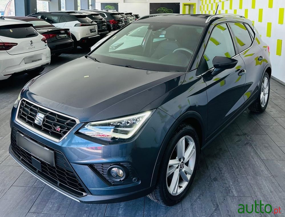 2020' SEAT Arona 1.5 Tsi Opf Fr photo #2