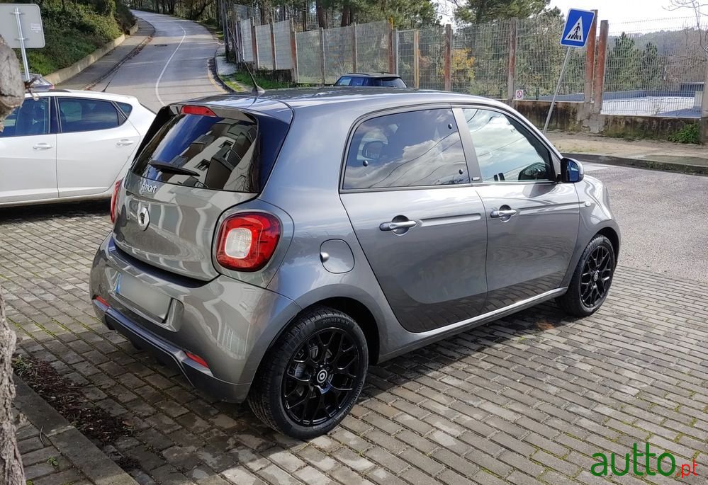 2019' Smart Forfour photo #6