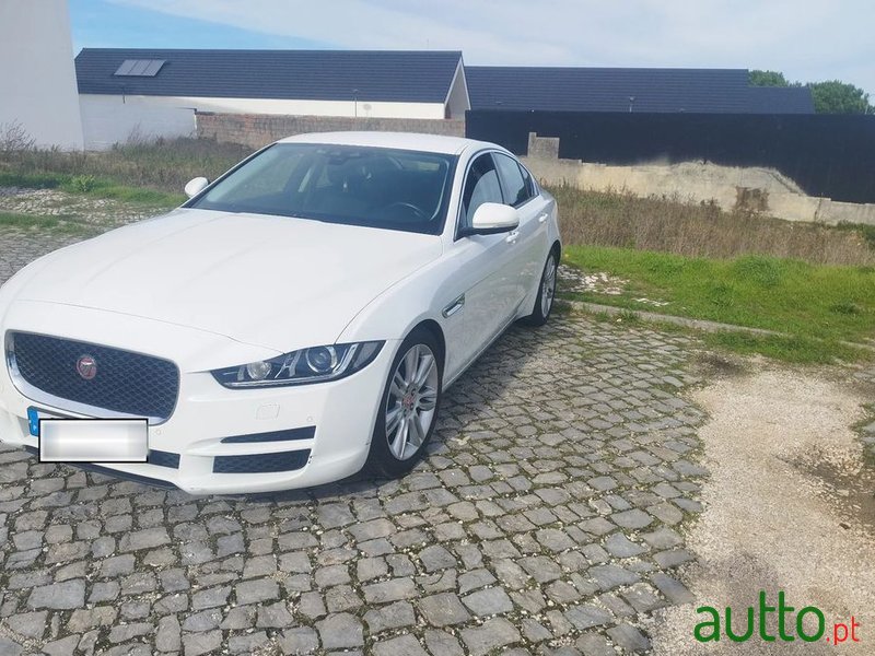 2015' Jaguar XE 2.0 D Prestige Aut. photo #2