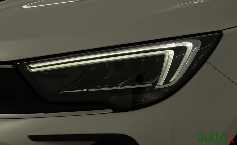 2023' Opel Crossland photo #6