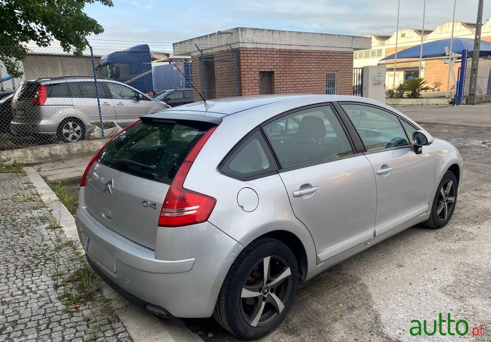 2007' Citroen C4 photo #6