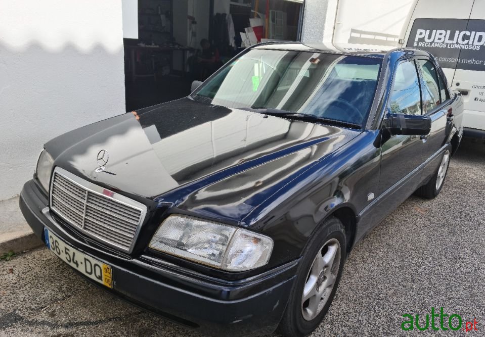 1994' Mercedes-Benz 190 photo #1