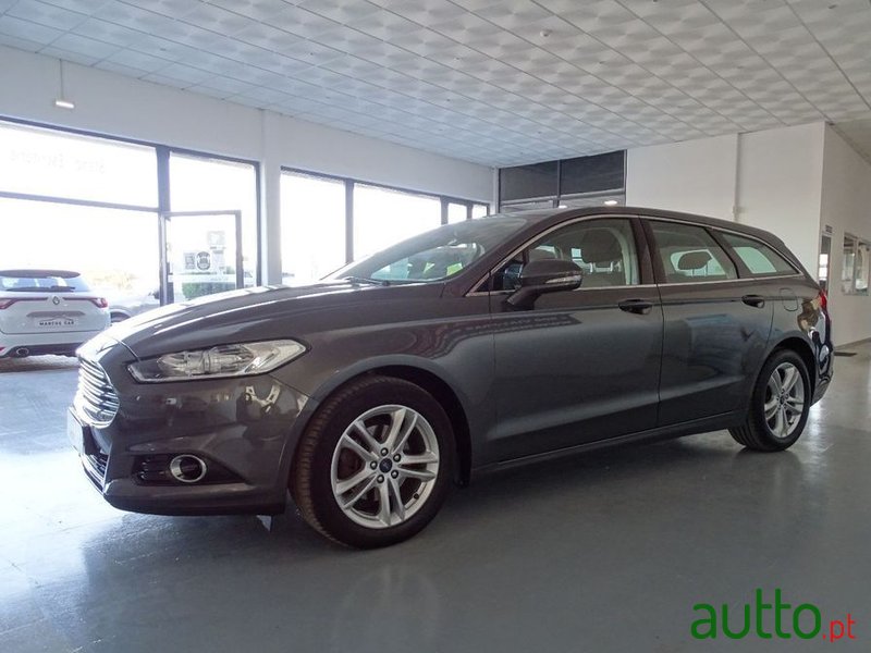2015' Ford Mondeo Sw photo #3
