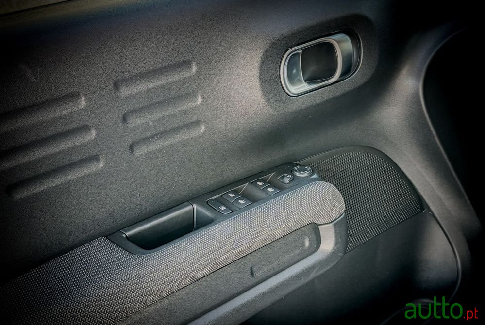 2019' Citroen C3 Aircross photo #4