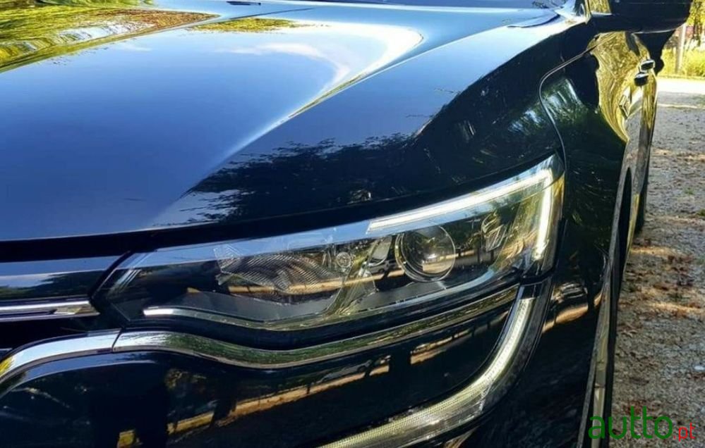 2017' Renault Talisman Sport Tourer photo #3