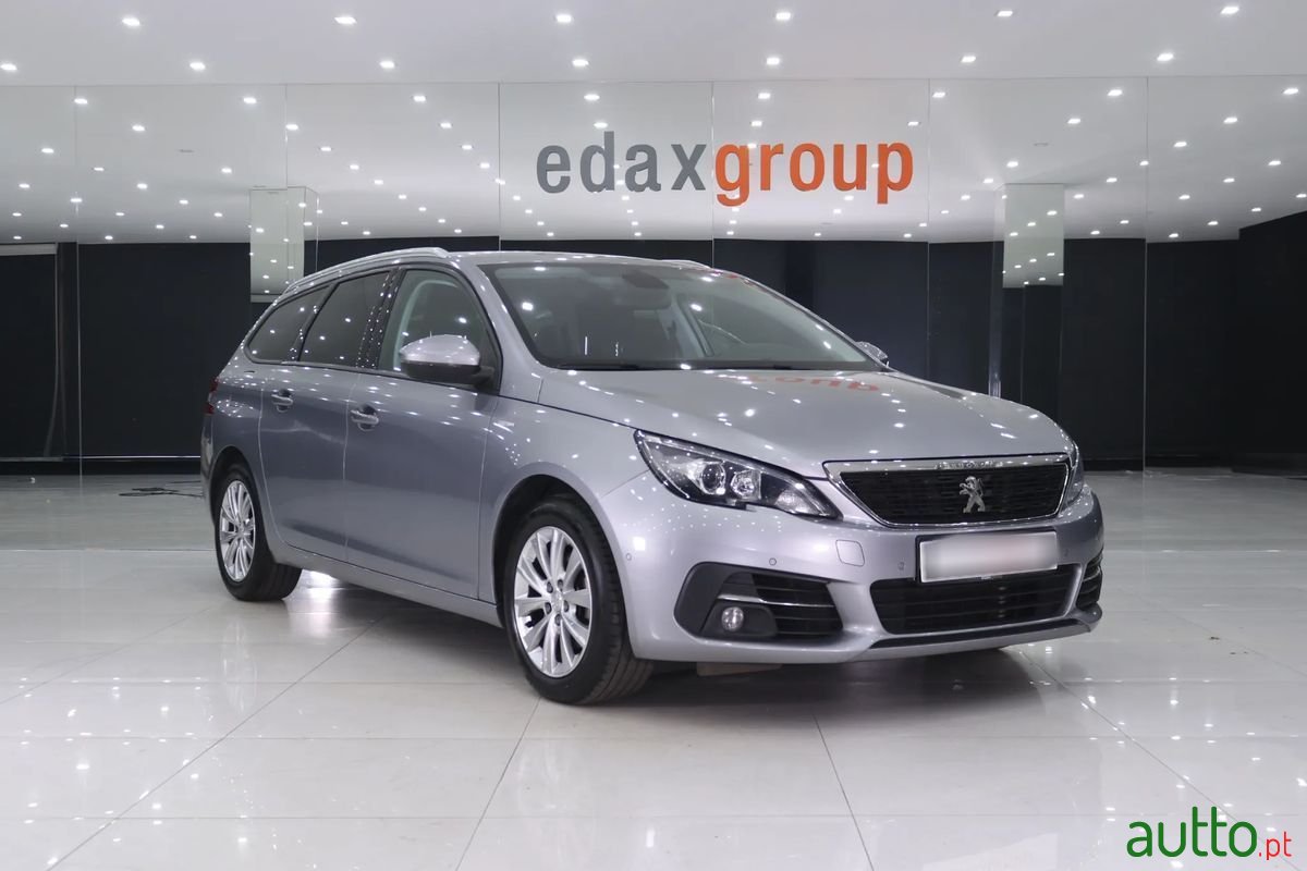 2018' Peugeot 308 Sw photo #1