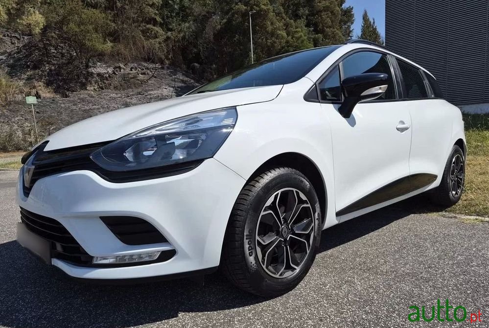 2018' Renault Clio Break photo #1