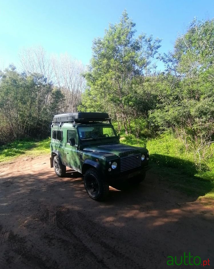 2002' Land Rover Defender photo #3