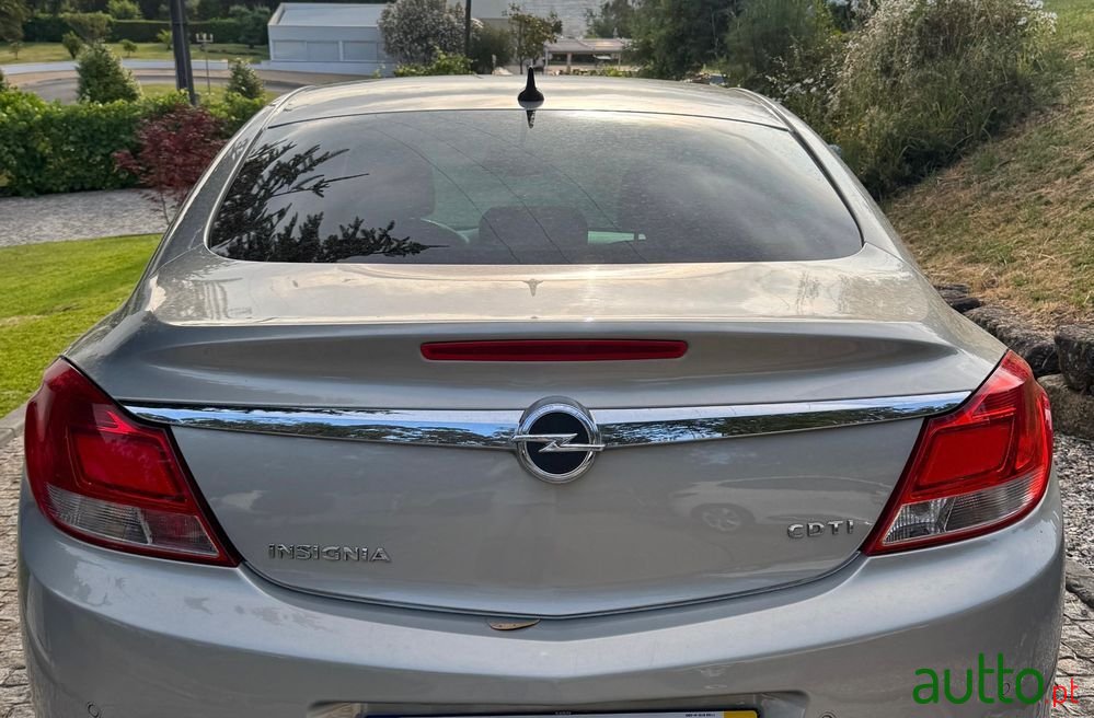 2013' Opel Insignia photo #2