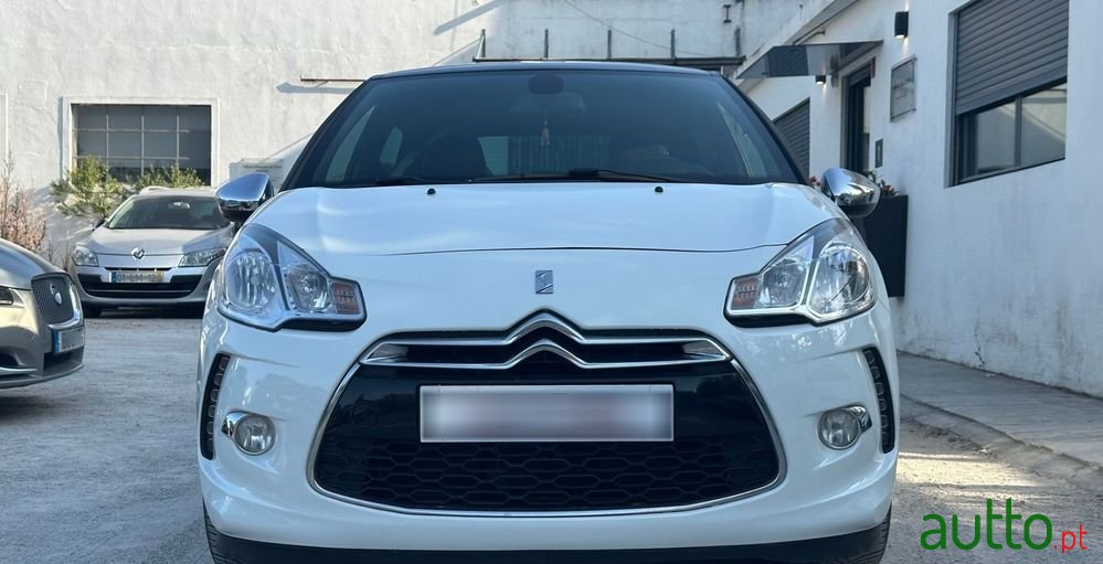 2014' Citroen DS3 1.6 Vti So Chic photo #2