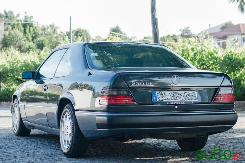 1992' Mercedes-Benz 230 photo #6