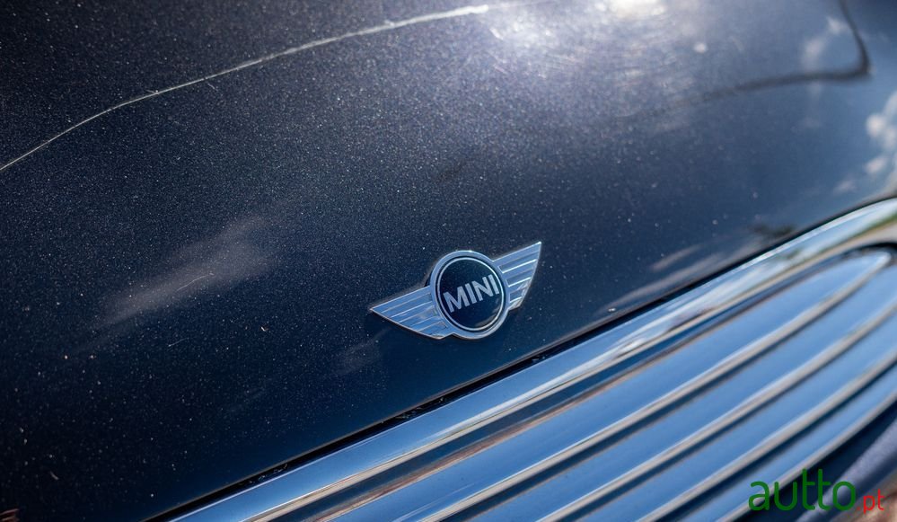 2009' MINI Cooper 3 Portas photo #5
