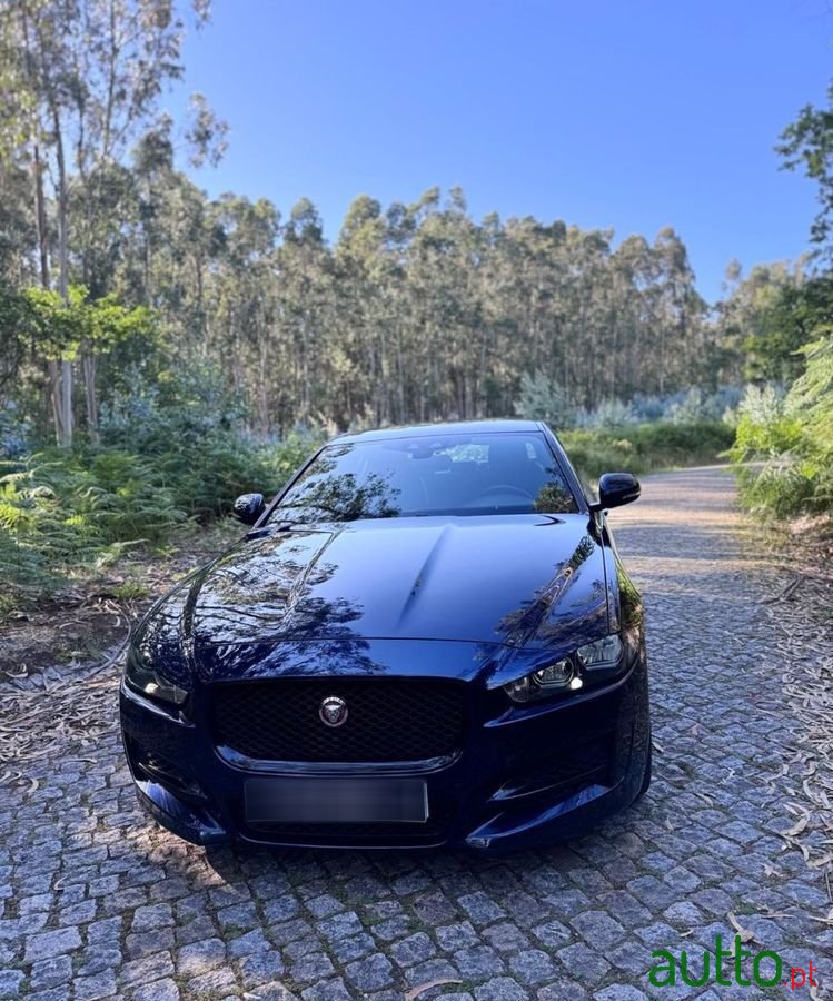 2018' Jaguar XE 2.0 D R-Sport Aut. photo #2