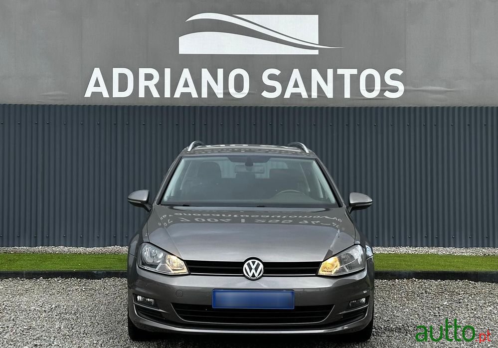 2015' Volkswagen Golf Variant photo #2