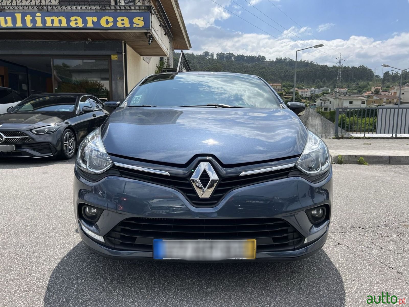 2019' Renault Clio photo #2