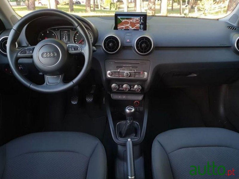2015' Audi A1 1.4 Tdi photo #3