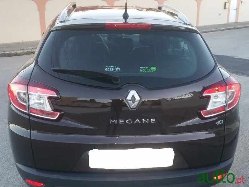 2015' Renault Megane Sport Tourer photo #4