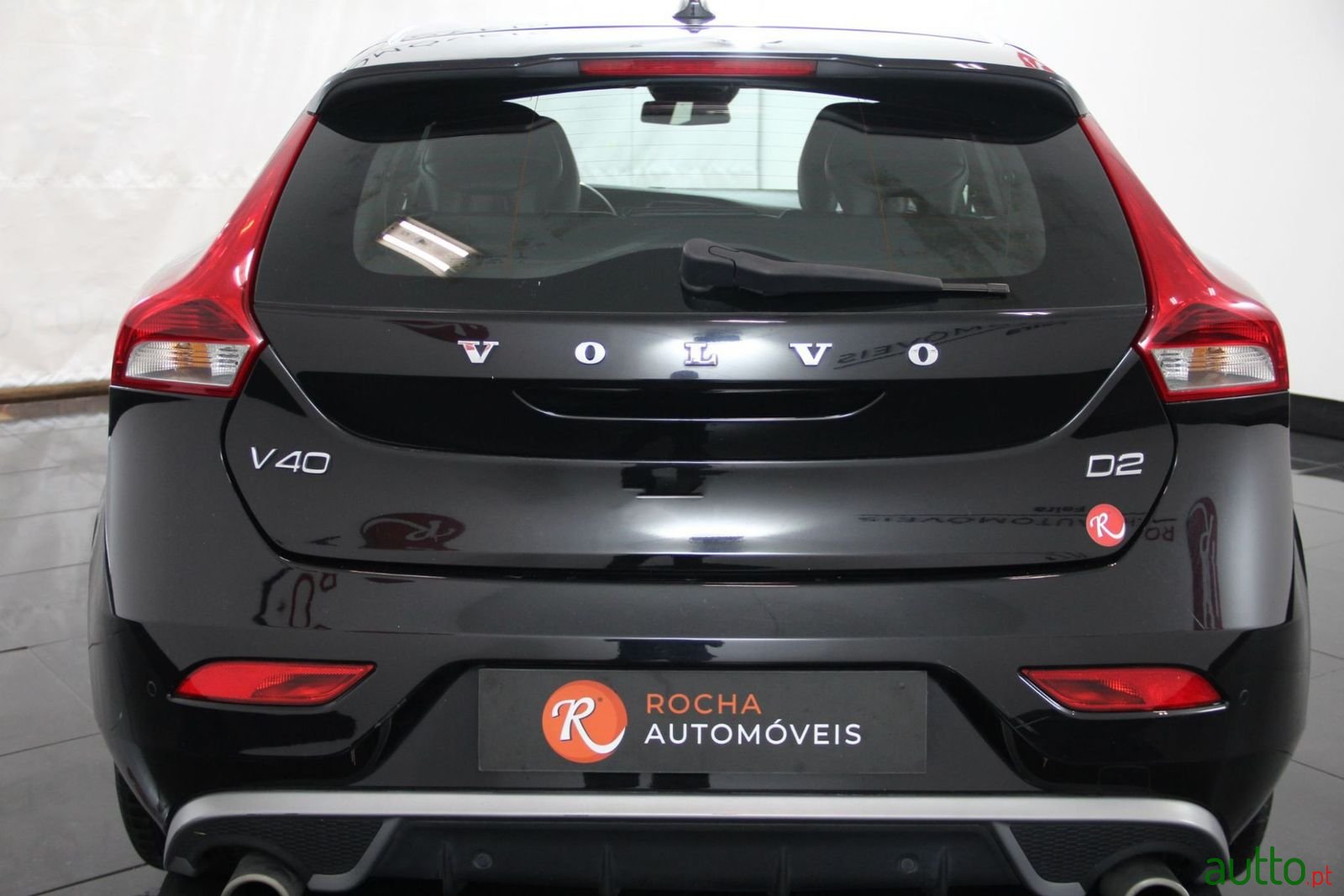 2015' Volvo V40 photo #6