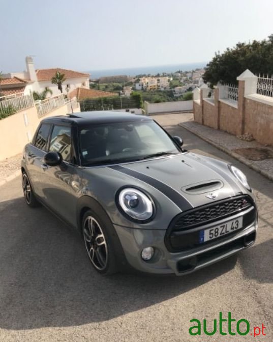 2016' MINI Cooper photo #2