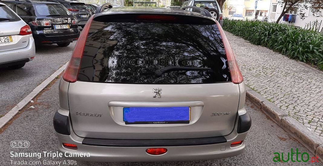 2006' Peugeot 206 Sw photo #2