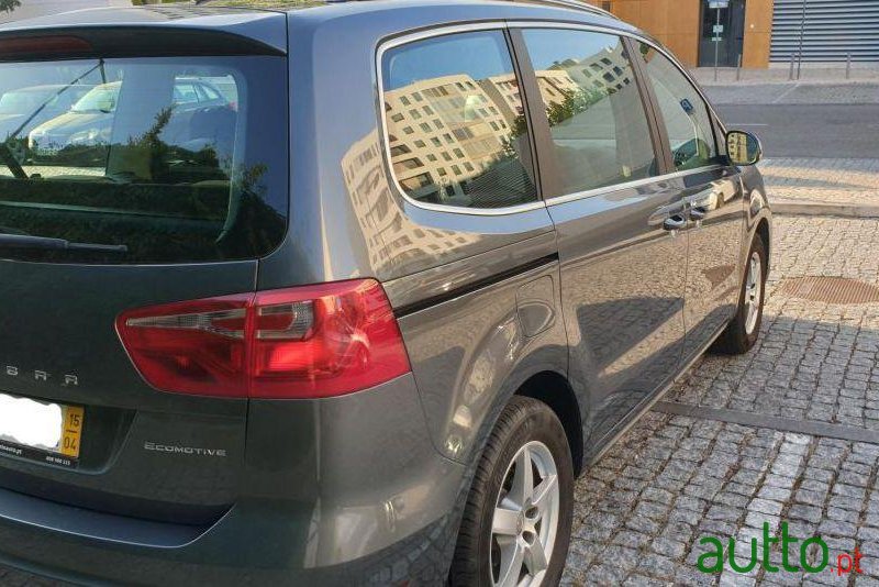 2015' SEAT Alhambra photo #3