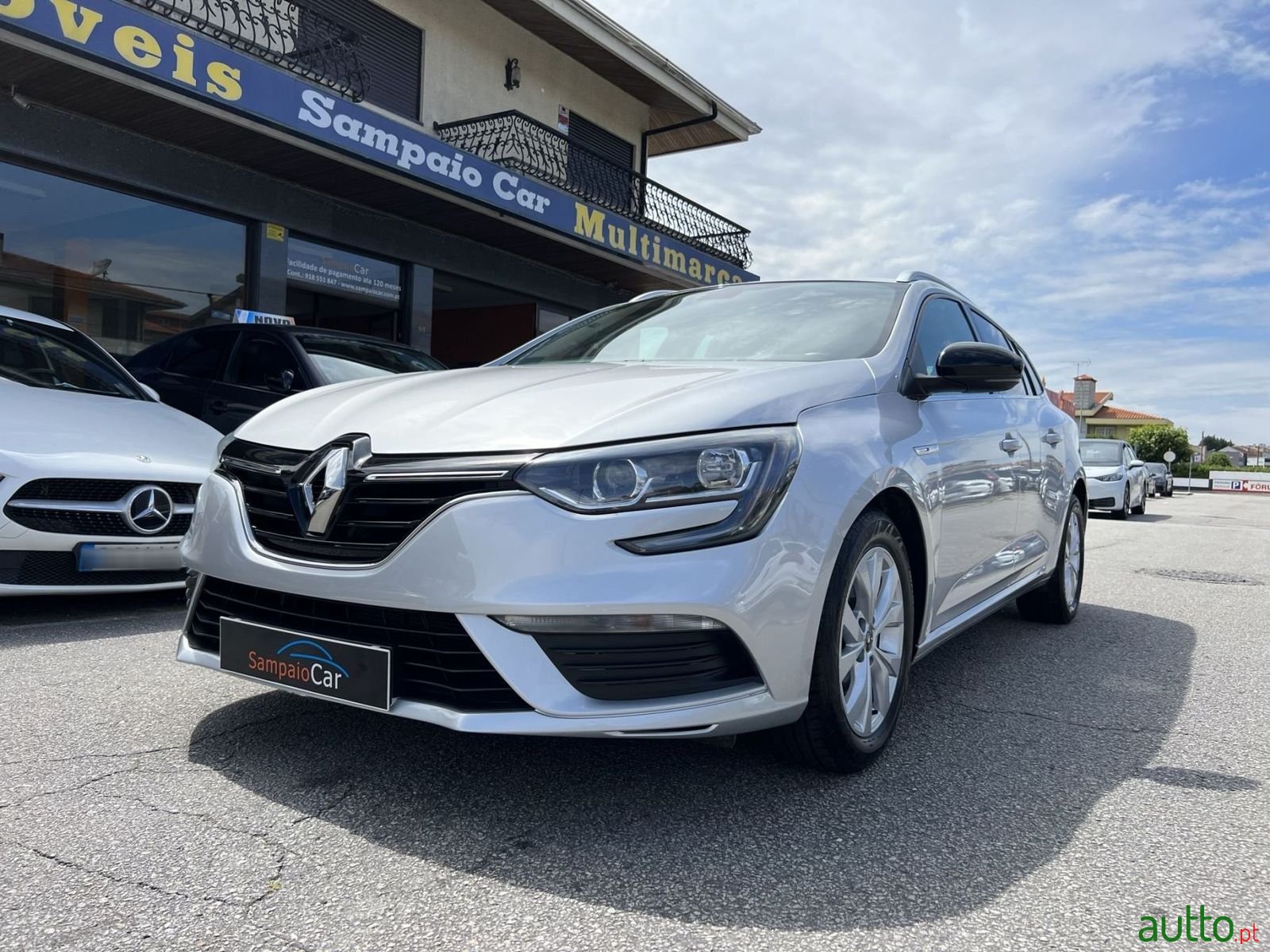 2019' Renault Megane Sport Tourer photo #6