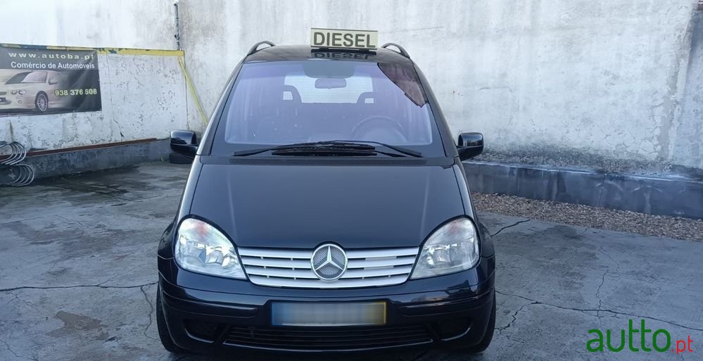 2003' Mercedes-Benz Vaneo photo #2