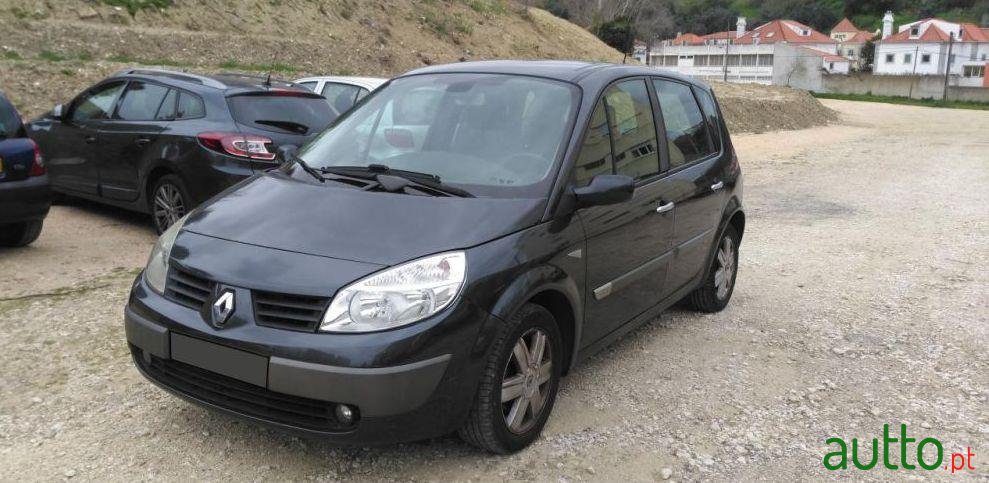 2005' Renault Scenic photo #2