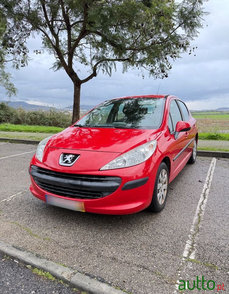 2009' Peugeot 207 photo #1