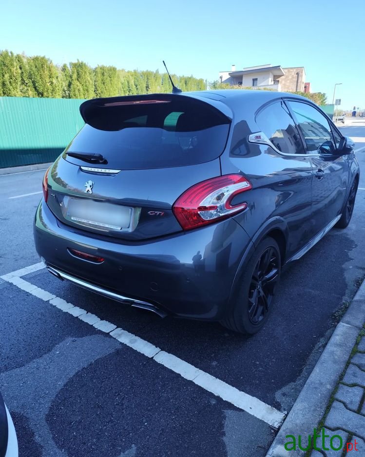 2013' Peugeot 208 1.6 Thp Gti photo #2