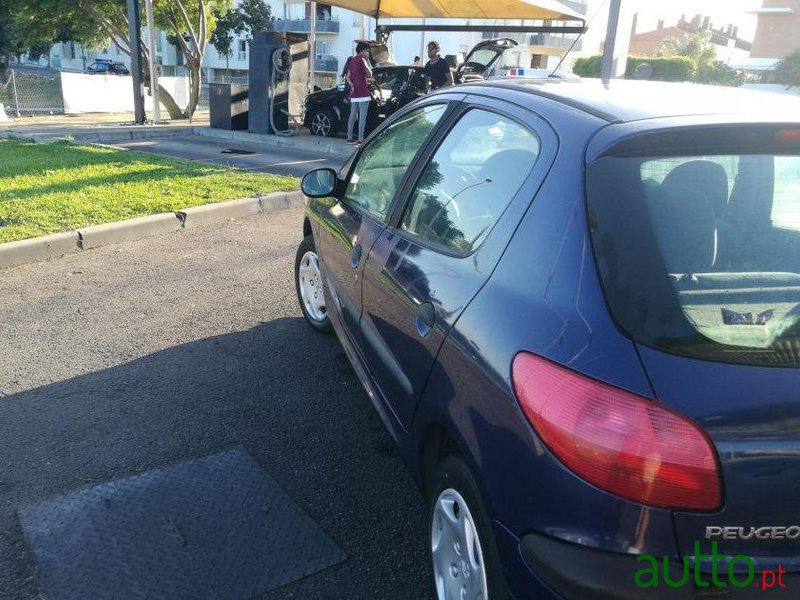 2000' Peugeot 206 1.1 Xt photo #1