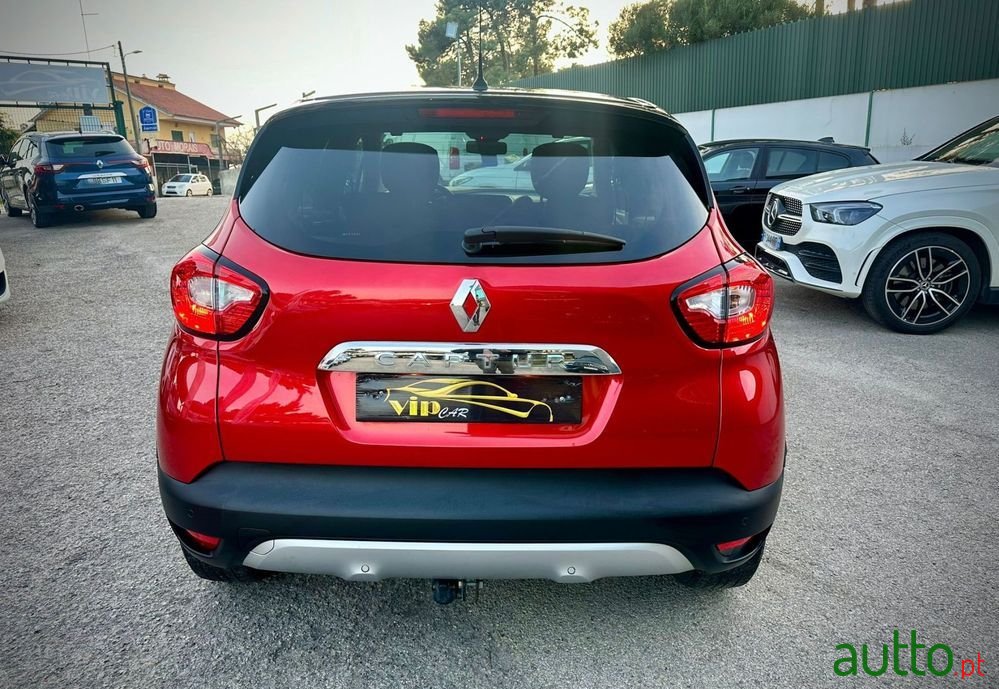 2015' Renault Captur photo #6