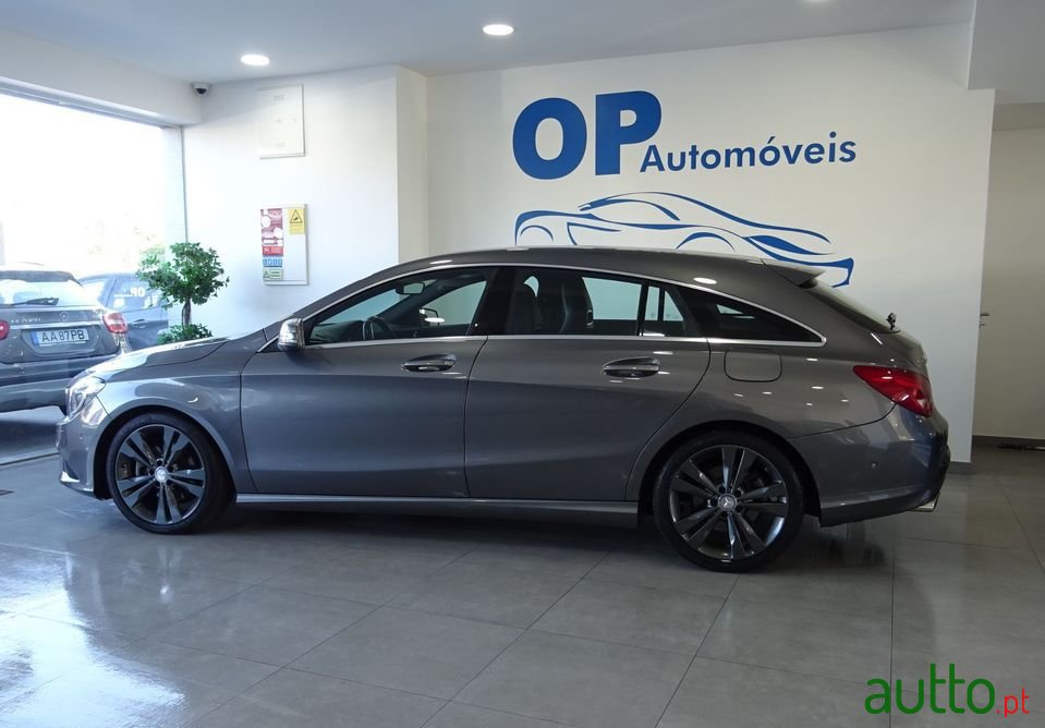 2016' Mercedes-Benz Cla-180 photo #3