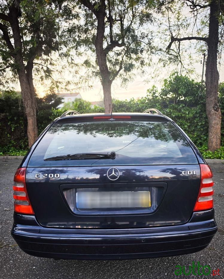 2004' Mercedes-Benz Classe C photo #5