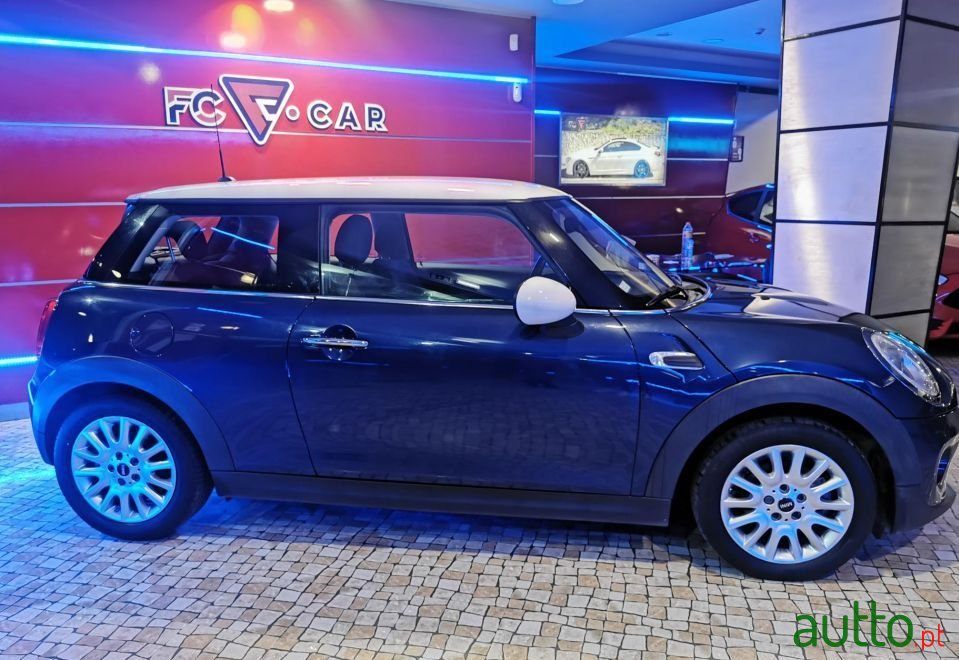 2015' MINI Cooper photo #3