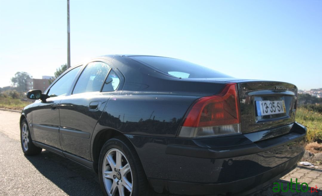 2002' Volvo S60 photo #1