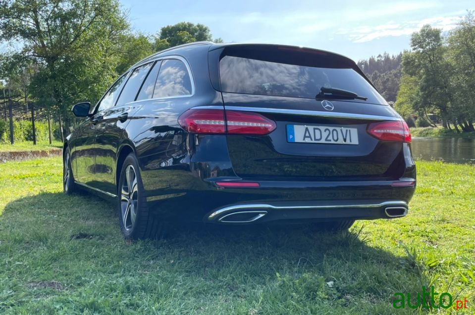 2019' Mercedes-Benz E-220 photo #5