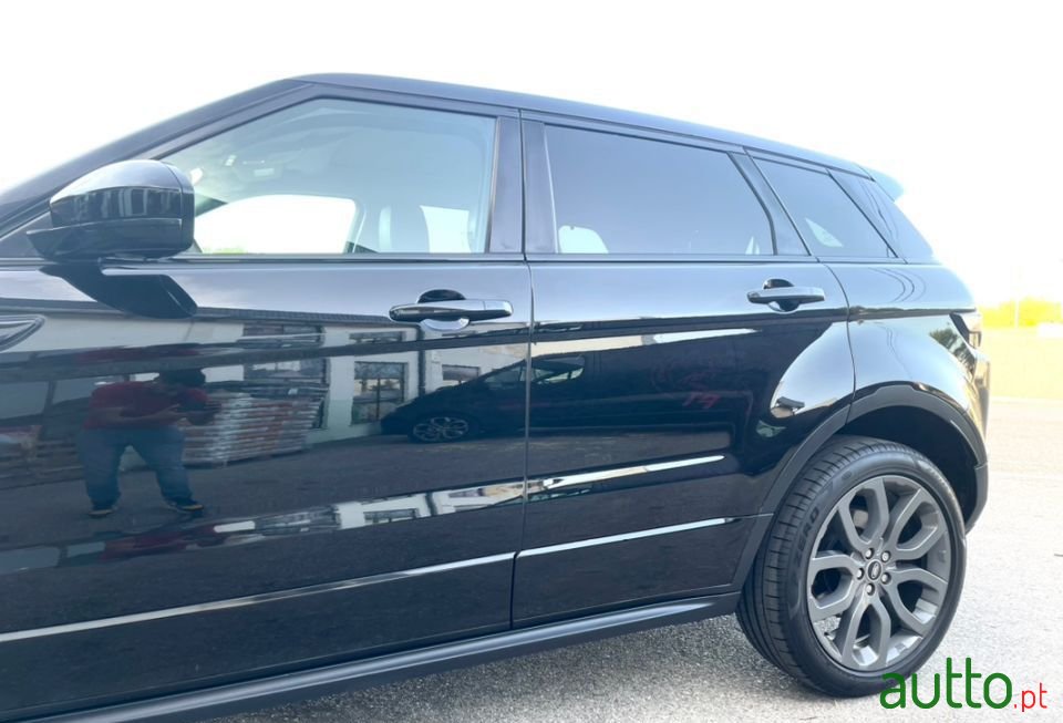 2016' Land Rover Evoque photo #4