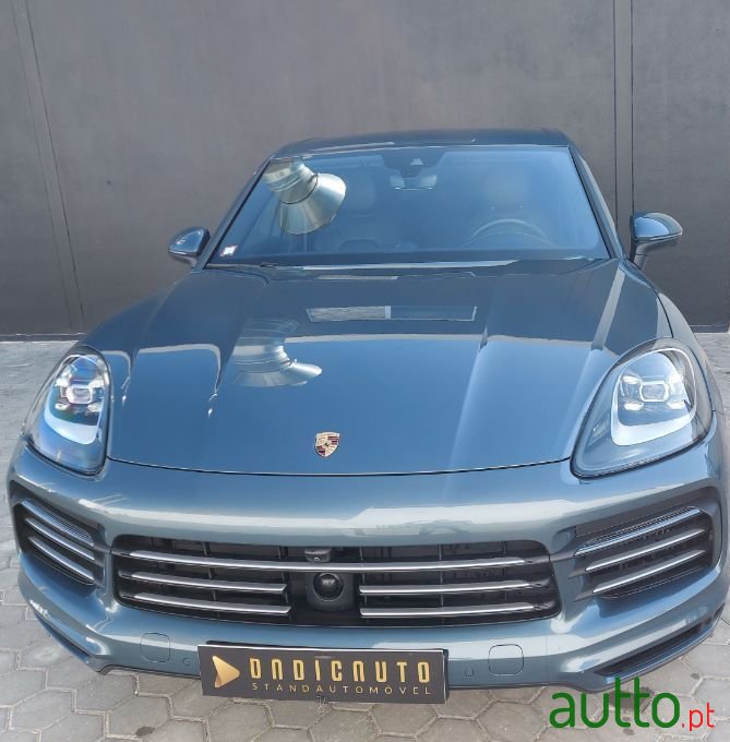 2018' Porsche Cayenne photo #3