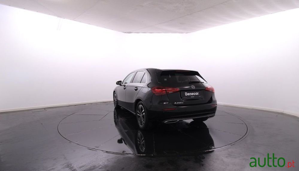 2024' Mercedes-Benz Classe A D photo #5