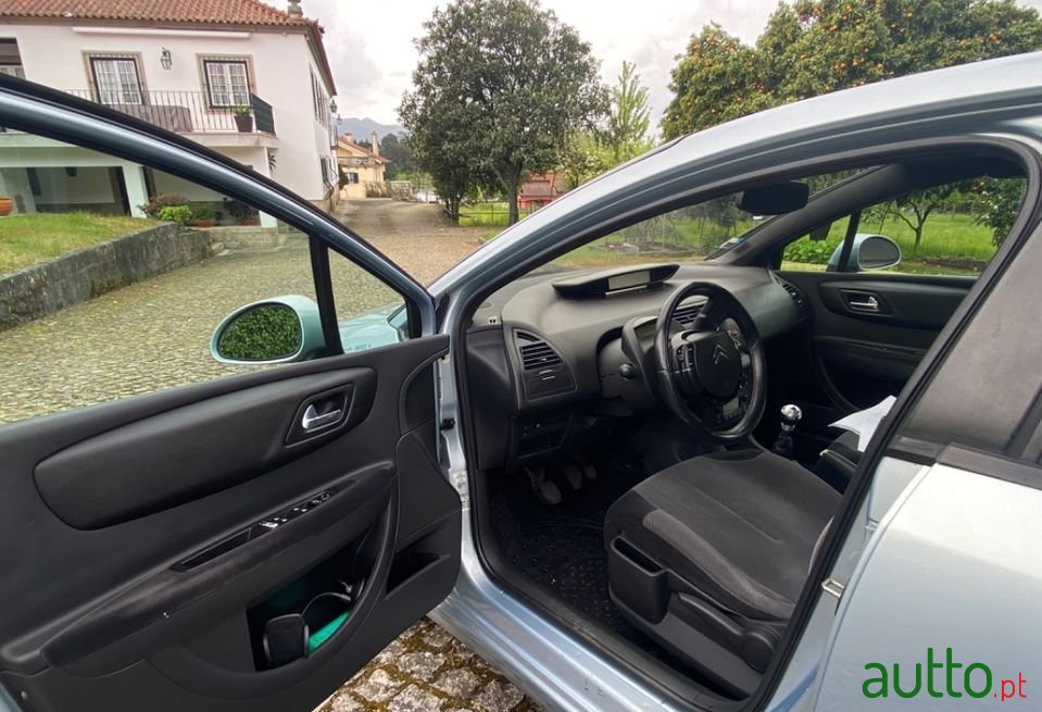 2006' Citroen C4 photo #4