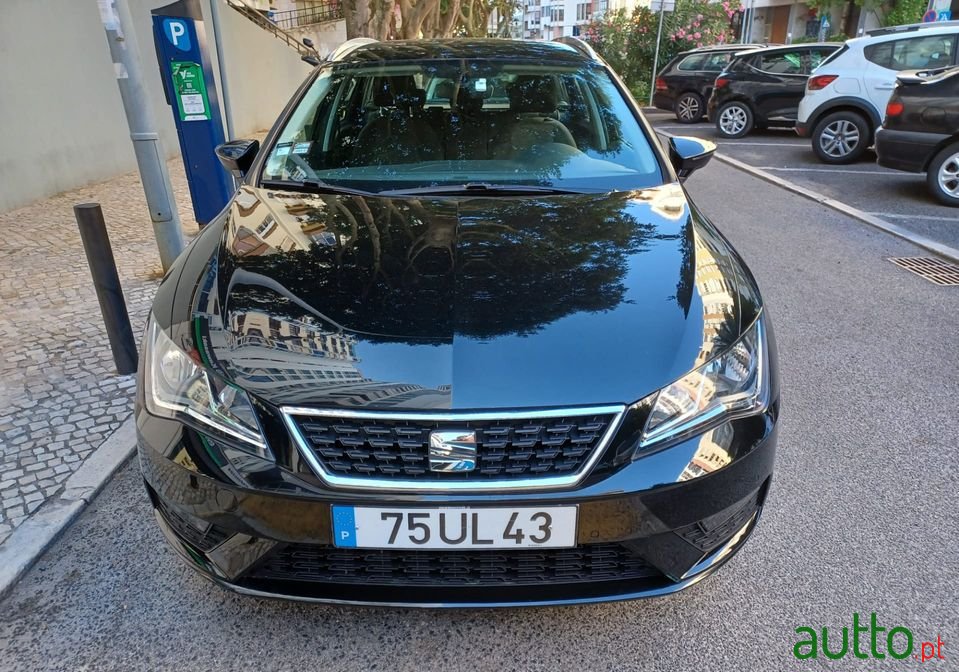 2018' SEAT Leon St photo #3