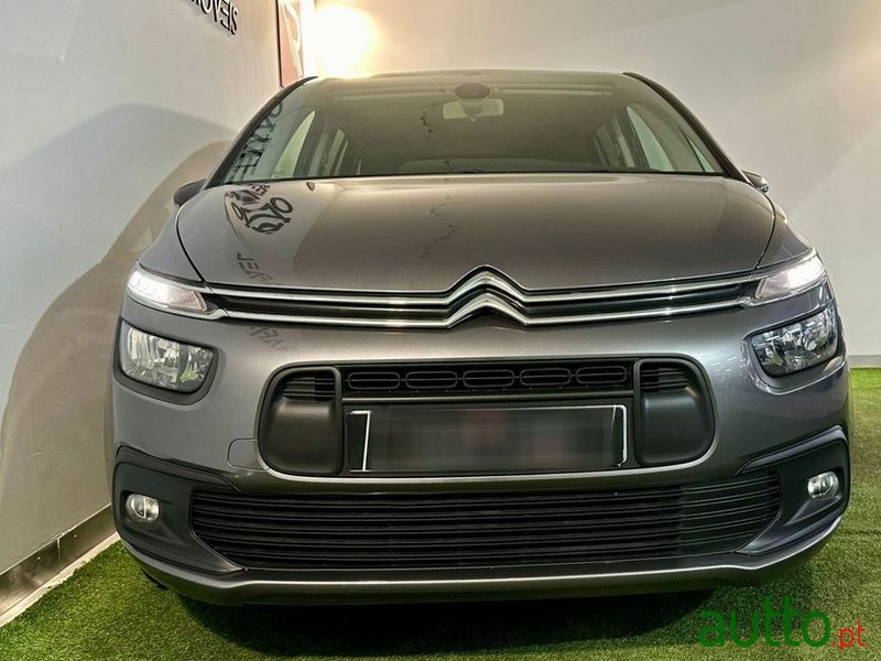 2020' Citroen C4 SpaceTourer photo #4