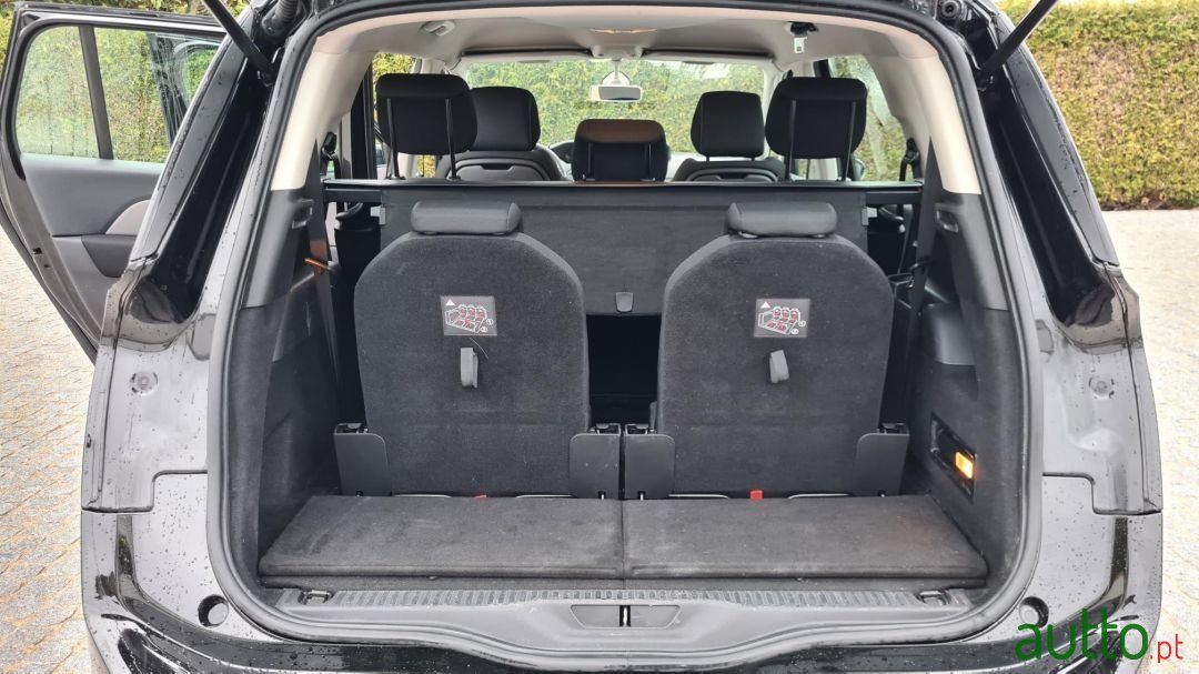 2017' Citroen C4 Grand Picasso photo #6